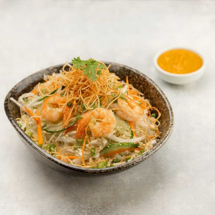 Crunchy Noodle and Shrimps Salad